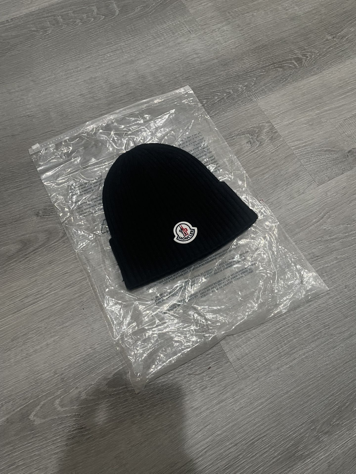Black beanie
