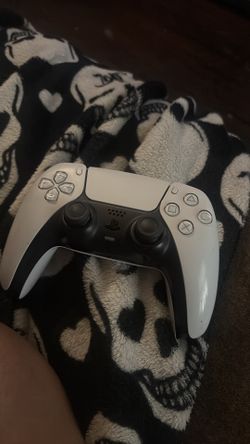 PS5 controller