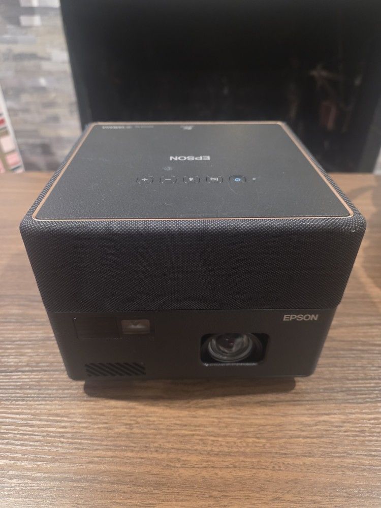 Epson EpiqVision Mini EF12