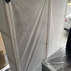 1 Twin Box Springs (w/ Wheels)