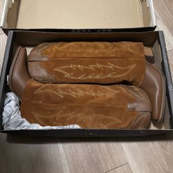 Dingo Women’s Size 9.5