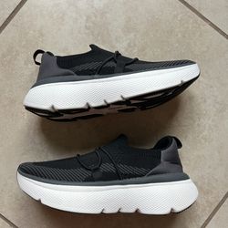 REVITALIGN Maia orthotic slip-on walking sneakers