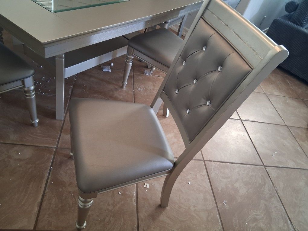 SPECIAL/7pcs Dining Set