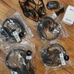 Set a five computer headphones