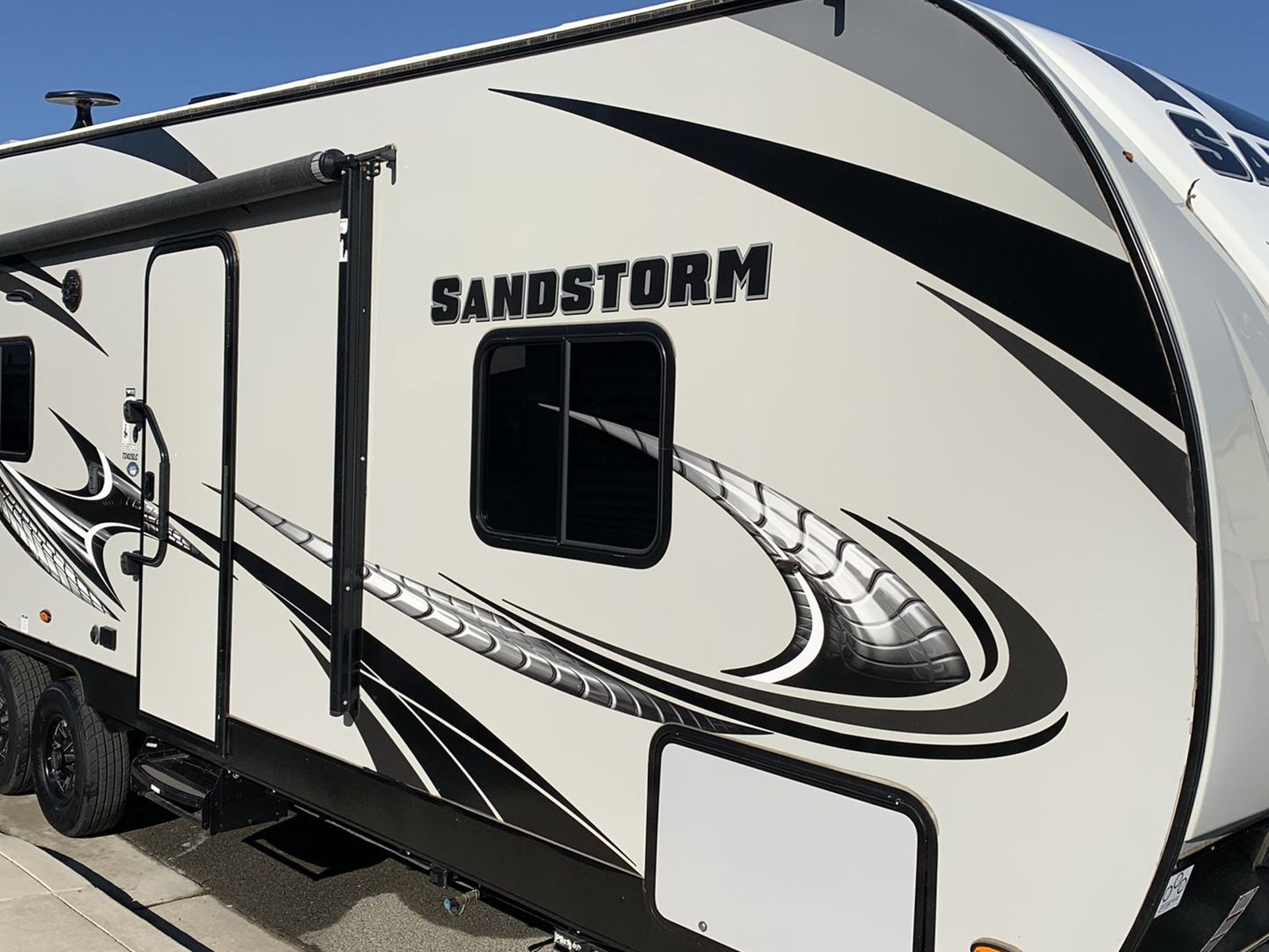 2019 forest river SandStorm 242