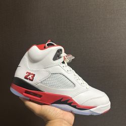 Jordan 5 Retro “ Fire Red Black Tongue” ( Men’s) 