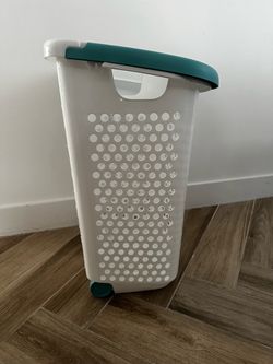 Rolling Hamper