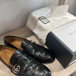 Gucci GG Quentin Black Leather Loafers Size 9