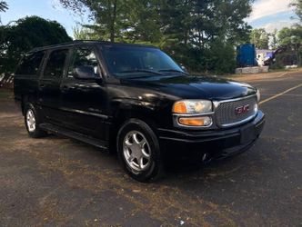 2002 Yukon Denali XL 3rd row seating ice cold A/C runs amazing  $2900