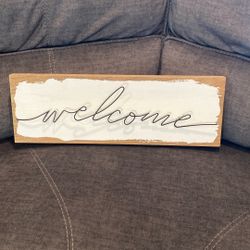 Wood Welcome Sign , Letters Are 3D Wiring , Great Condition 