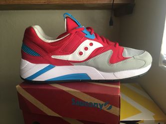 Men s Saucony Grid 9000 size 10 Superman for Sale in Anaheim CA