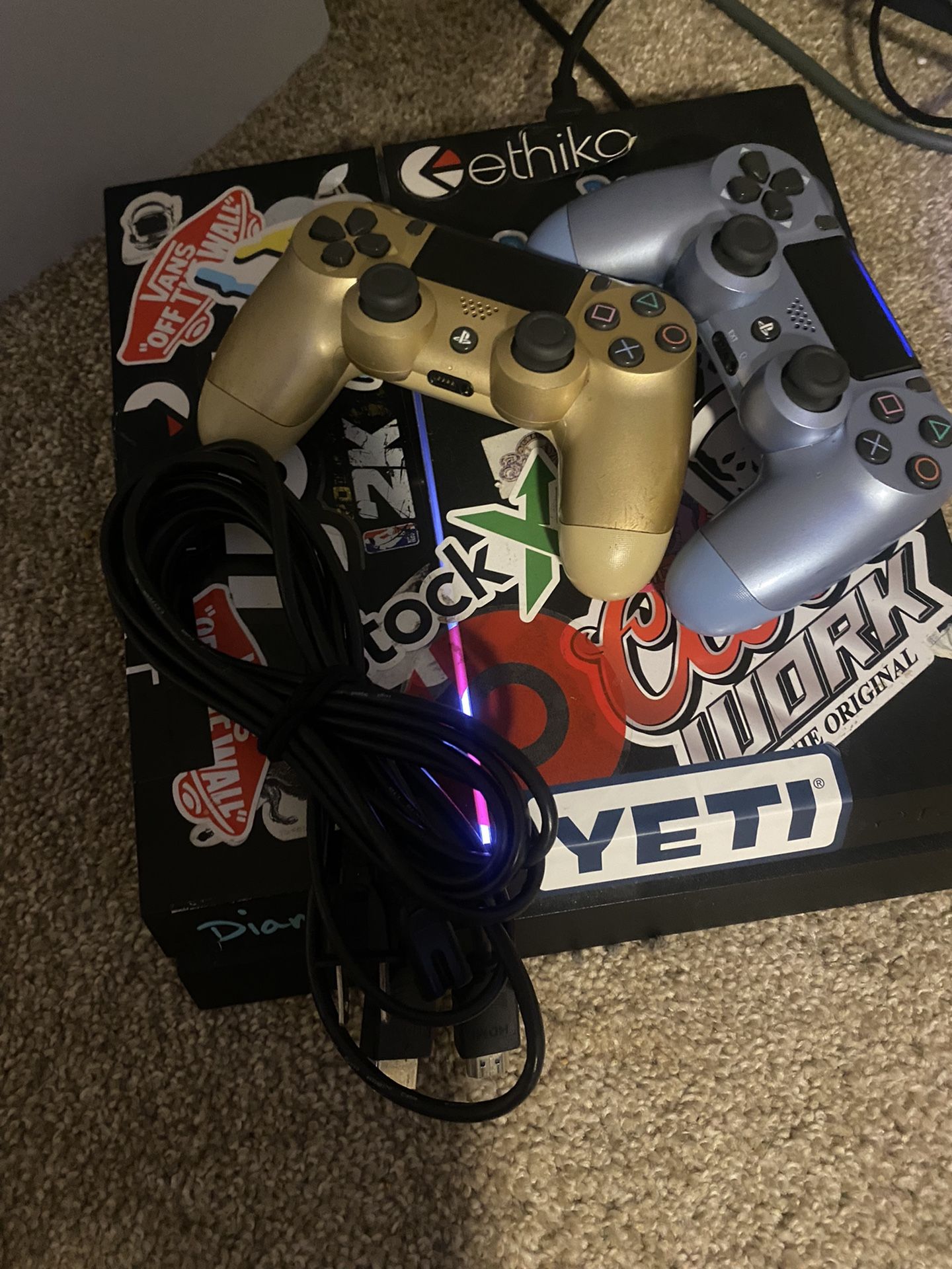 1st gen ps4 with 2 controllers