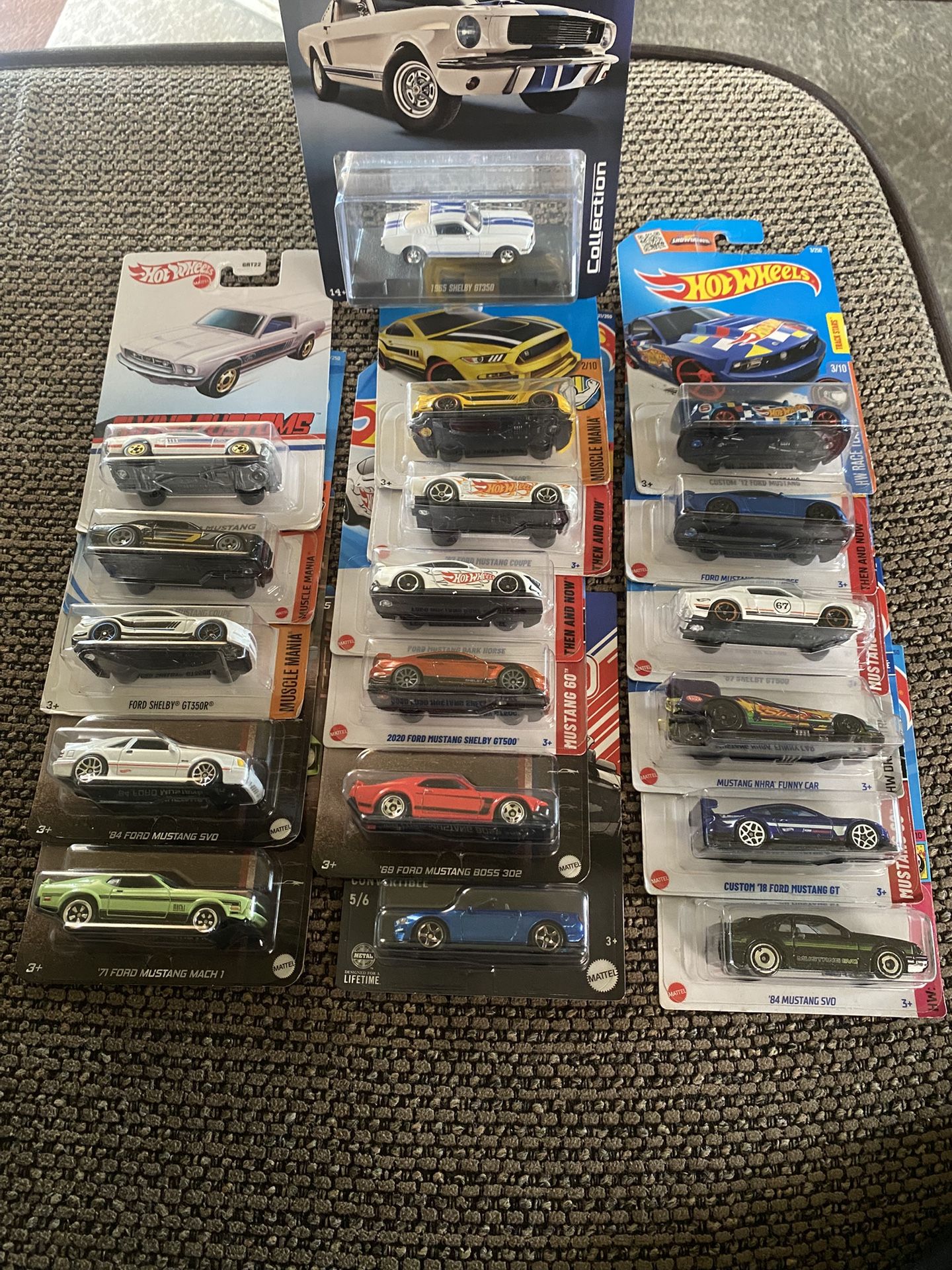 Hot Wheels Mustangs 