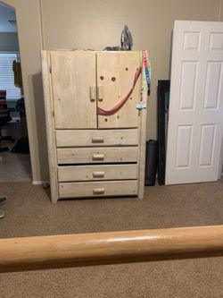 Armoire solid wood. Good condition