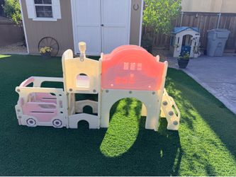 Kid playset