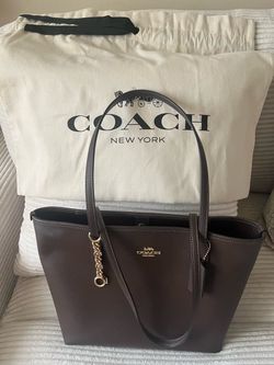 Coach Medium City Tote
