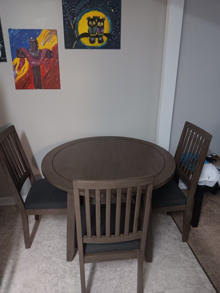 Small Dining Room Table With 4 Chairs