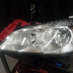 Chevy Traverse Headlight Assembly 