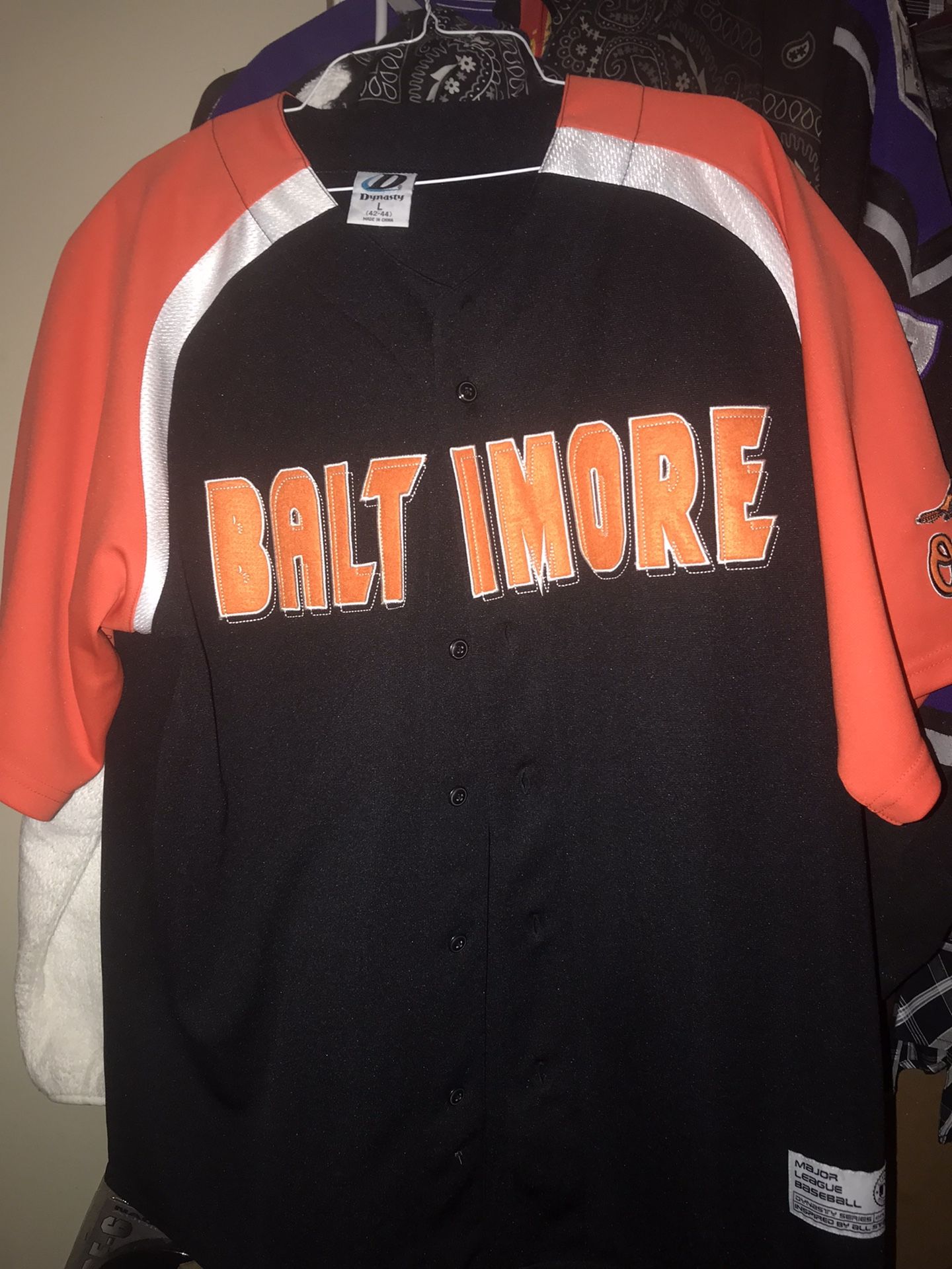  New Major League Baseball Baltimore Orioles Jersey Large 42 To 44 Only $40 Firm See All Pictures