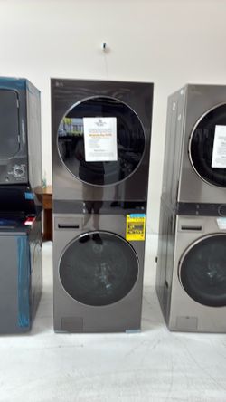 Memorial Day Sale Extended to May 31 Sun 🫡🇺🇸 Save $2000 Off Black Steel LG Front Load Gas Washtower, 5.0 cu ft Washer & 7.4 cu ft Gas Dryer in 1 Un