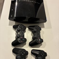 PS3 Backwards Compatible/4 Remotes/ And Games With Power Cable And HDMI Cable 