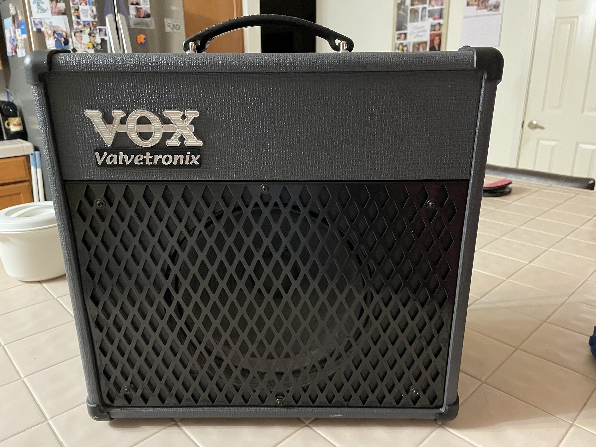 VOX AD 15 VT— XL valvetronic Tube amp