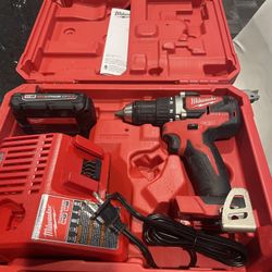 Milwaukee 1/2 In Drill Driver Kit