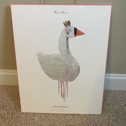 Swan piñata 