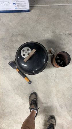 14” Weber little Smokey