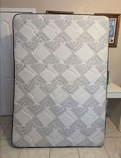 Full mattress in good condition