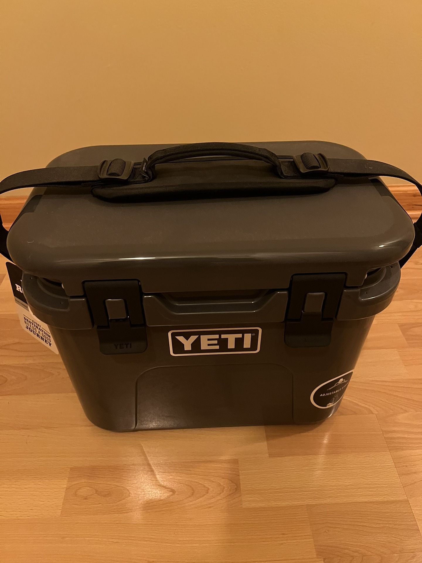 YETI Roadie