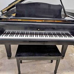 Young Chang G-213 Semi Concert Grand Piano- Beautiful Tone