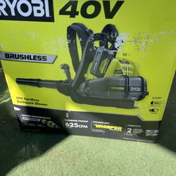 RYOBI 40V Whisper Series 145 MPH 625 CFM Cordless Battery Backpack Leaf Blower with 5.0 Ah Battery and Charger
