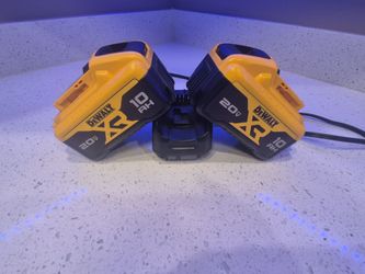 2 DeWalt 20v 10AH Batteries with charger