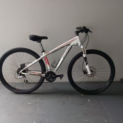 BICYCLE SPECIALIZED 27 SPEED EXCELLENT CONDITIONS 