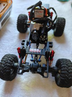 Fms 1/24 rc crawler brushless