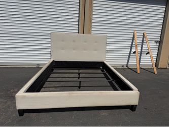 Full size bed