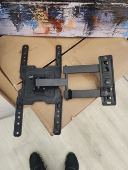 Full Motion TV Wall Mount Bracket
