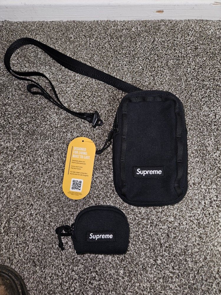 NEW Supreme Camera Bag & Mini Pouch