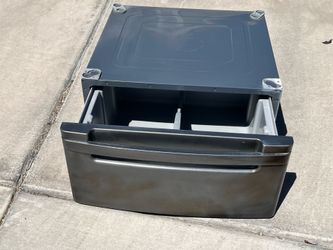 Pedestal for LG