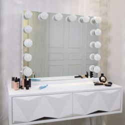 31.5''W x 25.6''H Hollywood Makeup Vanity Mirror Wall-Mounted Mirror with LED Bules and USB Port for Bedroom & Dressing Room