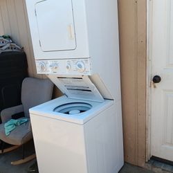 Lavadora y Secadora de gas marca Kenmore 