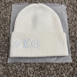 LV Headline Beanie (WHITE)  BRAND NEW!