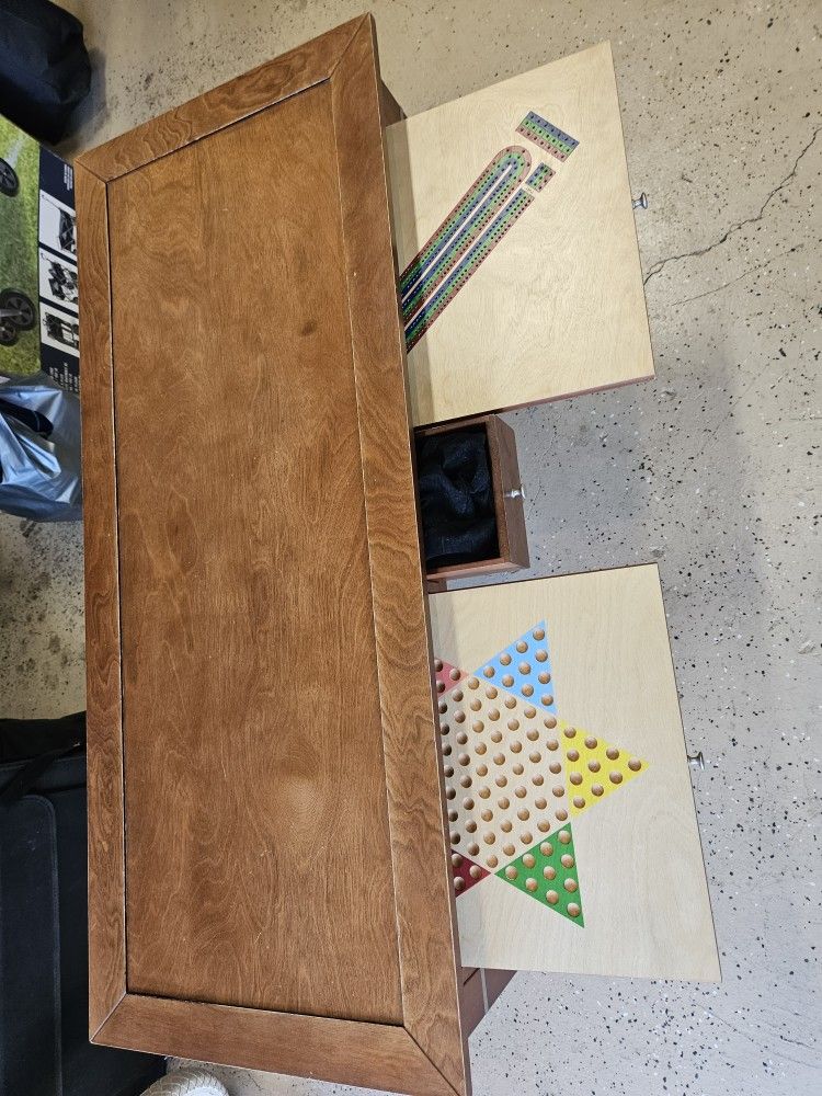 Coffee Table/ Game Table 40x17x18