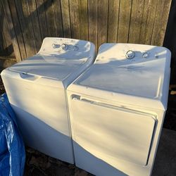 GE WASHER AND DRYER SET (GAS)