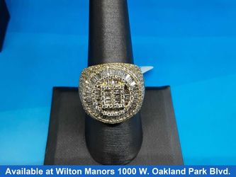 Men's Ring - Yellow Gold 10k (.417) 8.9 grams Size 10