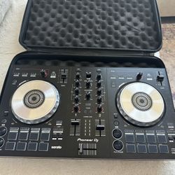 Pioneer Serato DJ Controller 