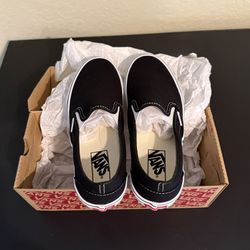 NWOT Classic Slip-On Vans