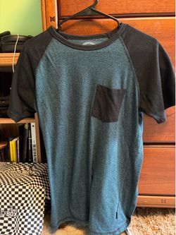 Simple Men’s Pocket Tee