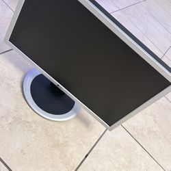 Lg Flatron Monitor 20”